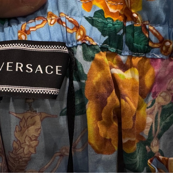 Versace Blue Chain and Rose Top 10Y BNWT - Picture 6 of 11